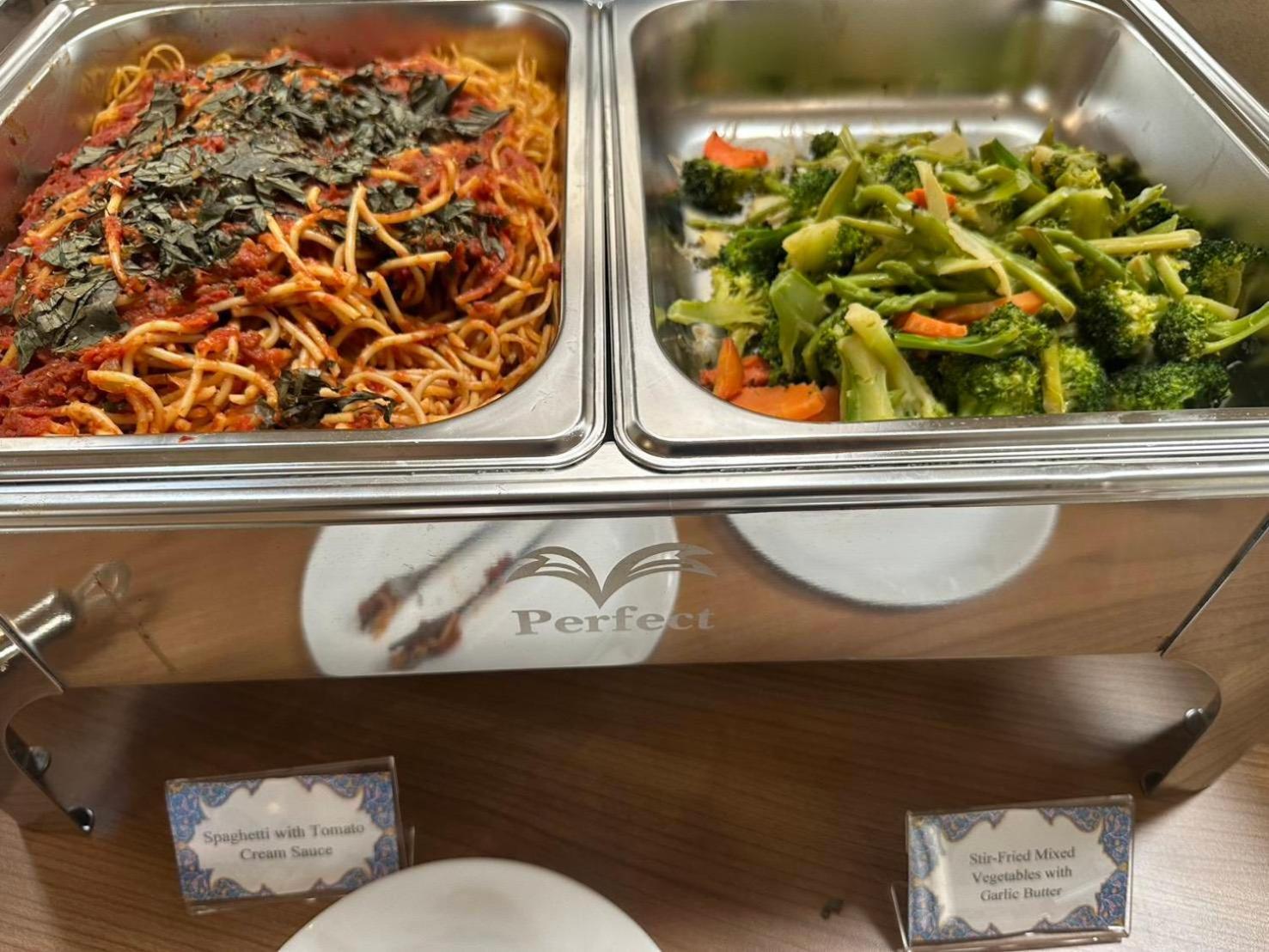 Dewan Bangkok Hotel Екстериор снимка